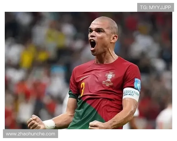 足球队与明星球员的传奇故事与辉煌成就探讨 足球队与明星球员的传奇故事与辉煌成就探讨