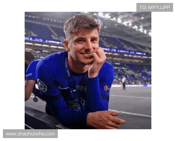 退役足球明星帅哥的魅力与人生转折揭秘 退役足球明星帅哥的魅力与人生转折揭秘